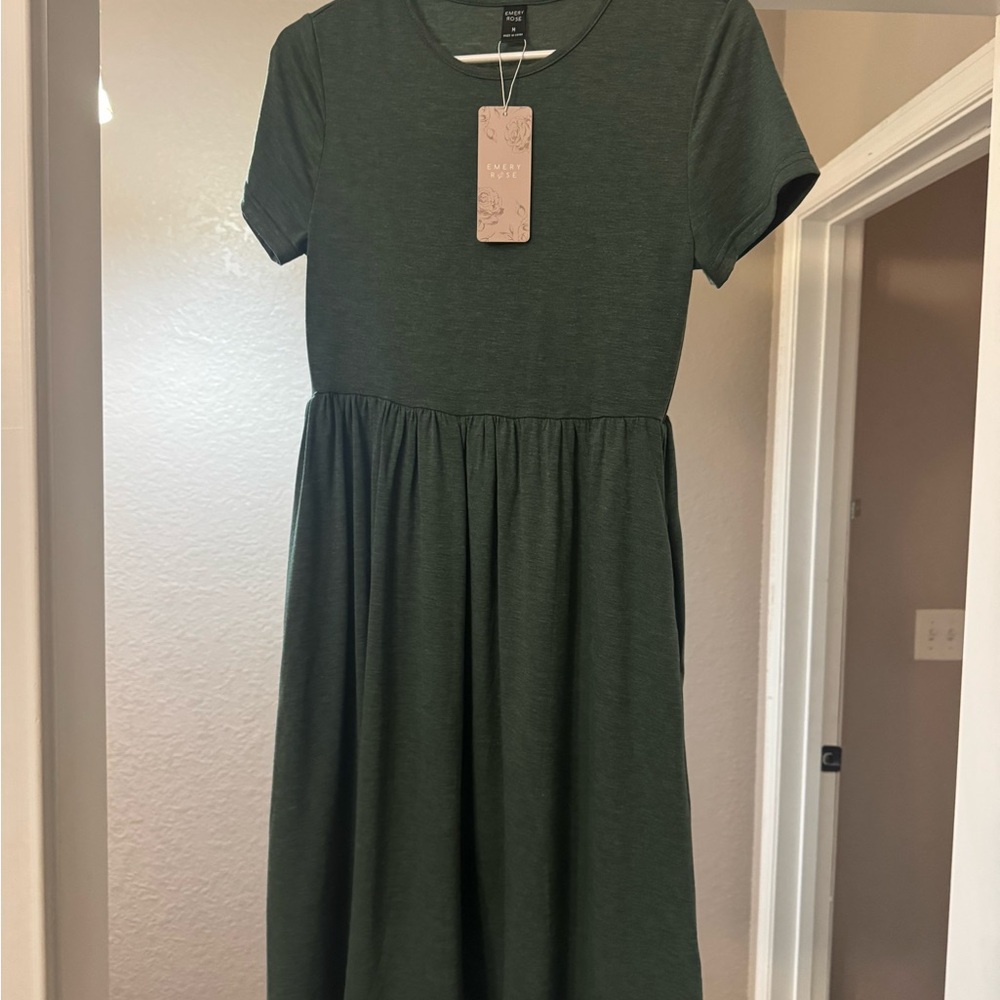 Emery Rose Green Midi Dress New With Tags